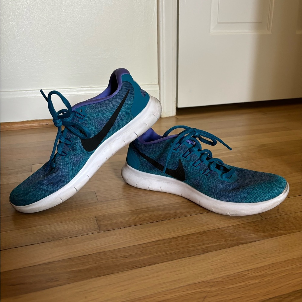 Nike Free Sneakers
